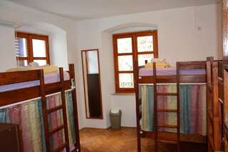 Отели типа «постель и завтрак» Montenegro Hostel B&B Kotor Котор Спальное место на двухъярусной кровати в общем 6-местном номере-2