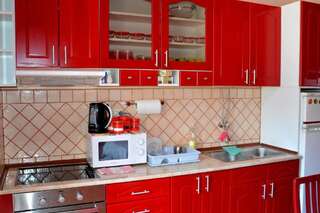 Отели типа «постель и завтрак» Montenegro Hostel B&B Kotor Котор Двухместный номер с 1 кроватью и общей ванной комнатой-11