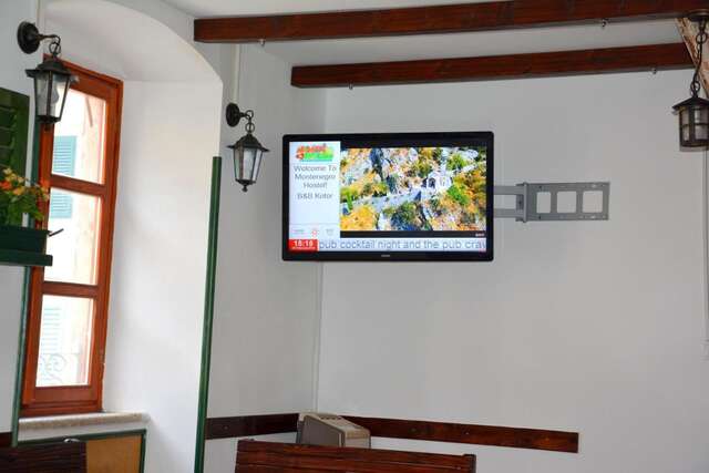 Отели типа «постель и завтрак» Montenegro Hostel B&B Kotor Котор-30